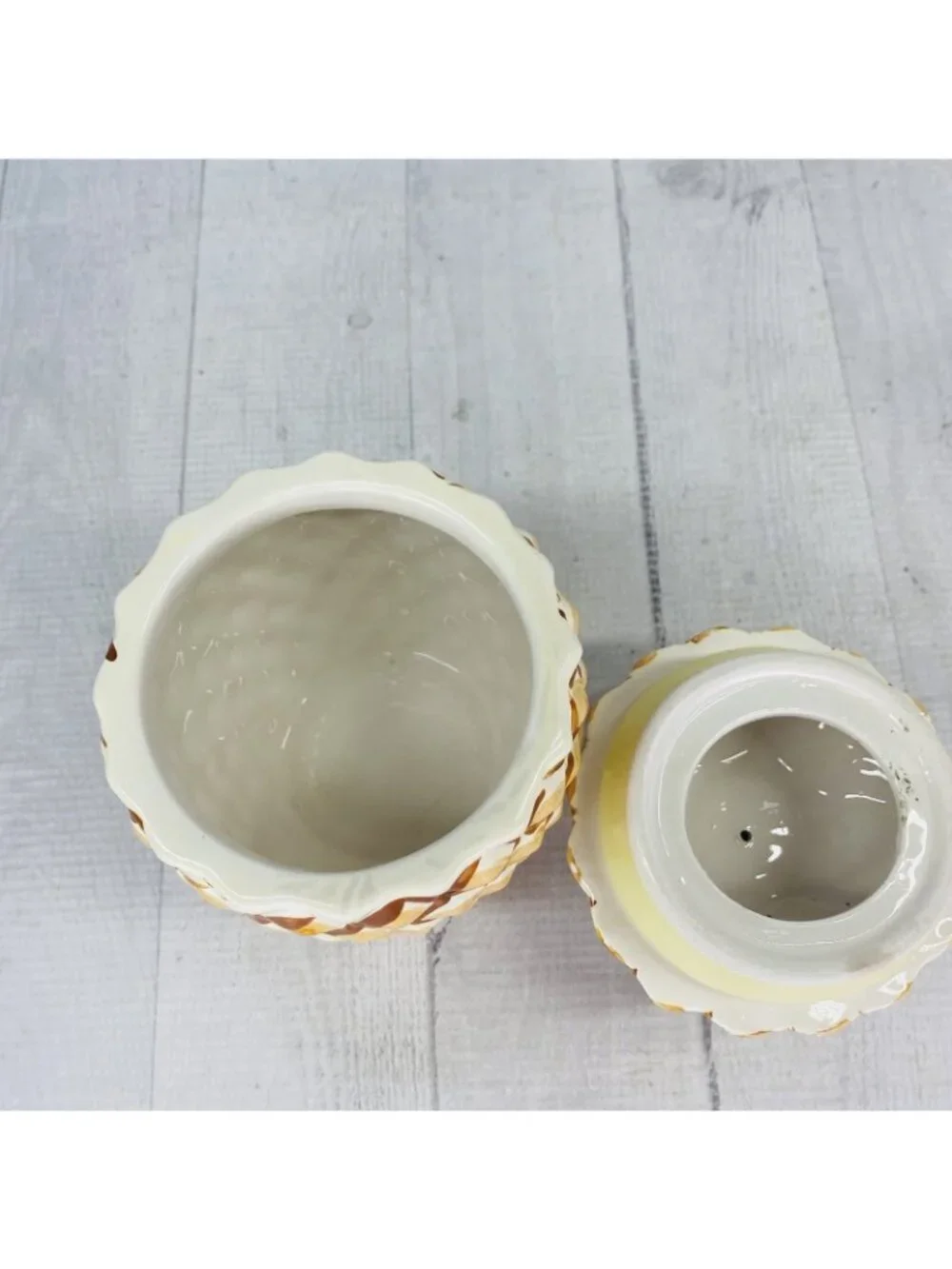 Alco PINEAPPLE Shape Ceramic Rubber Sealed Lidded  6